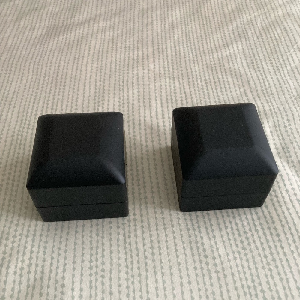 Black Ring and Bracelet Light Up Boxes Bundle
